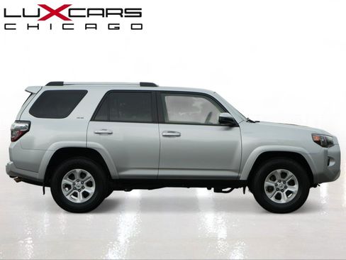 Used 2024 Toyota 4Runner SR5 RWD image 8