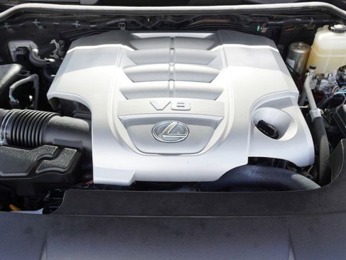 Certified 2021 Lexus LX 570 4WD w/ Luxury Package image 33