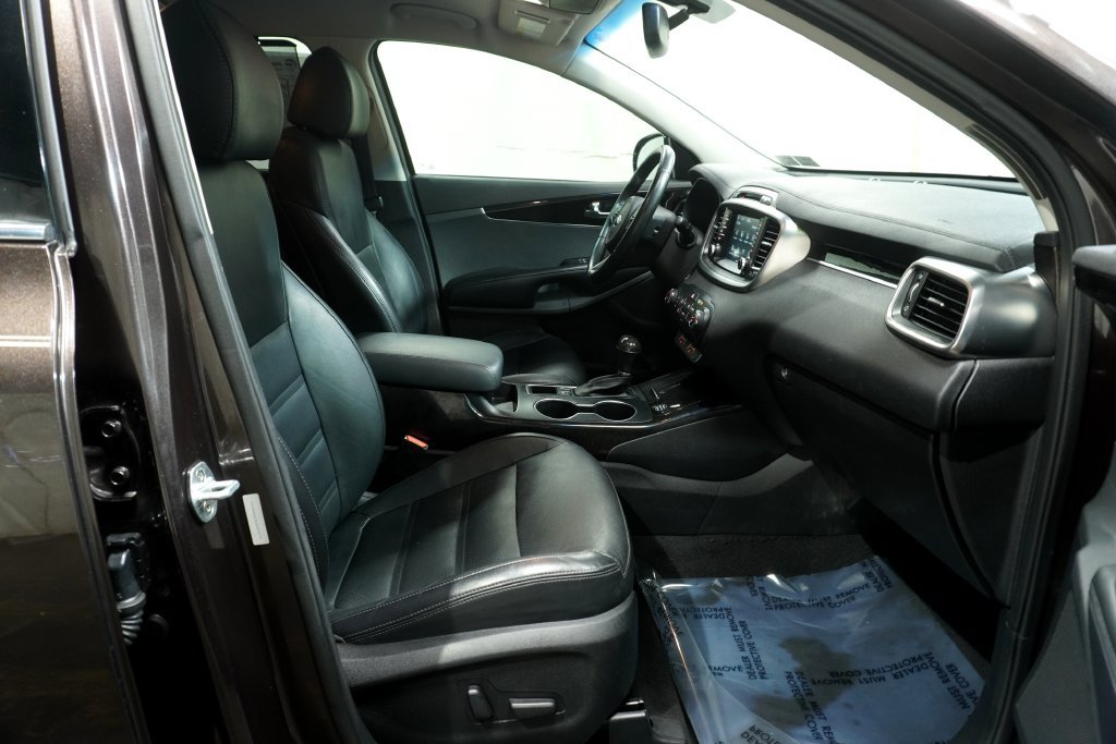 Used 2018 Kia Sorento EX FWD image 12