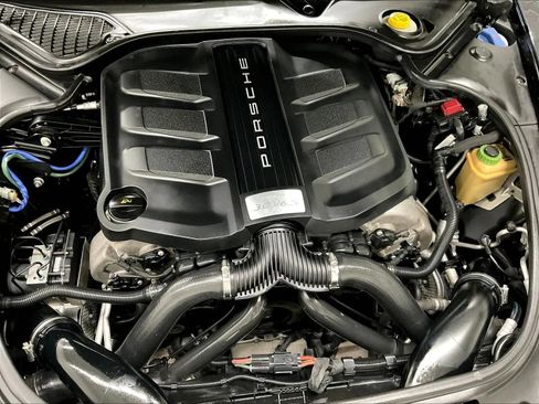 Used 2015 Porsche Panamera 4S AWD/4WD image 35