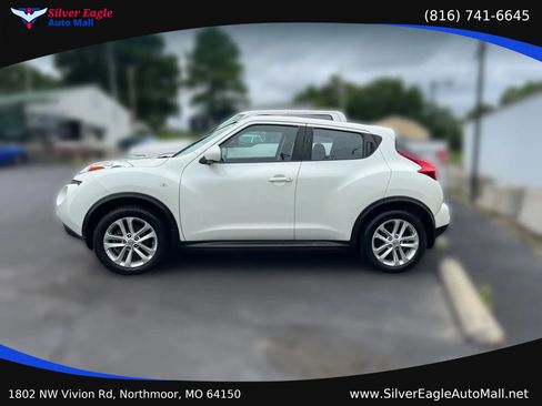 Used 2013 Nissan Juke S AWD/4WD image 2