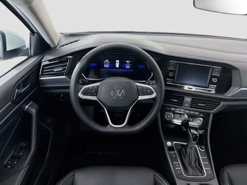 Used 2024 Volkswagen Jetta SE FWD image 20
