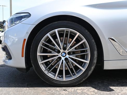 Used 2017 BMW 540i RWD image 28