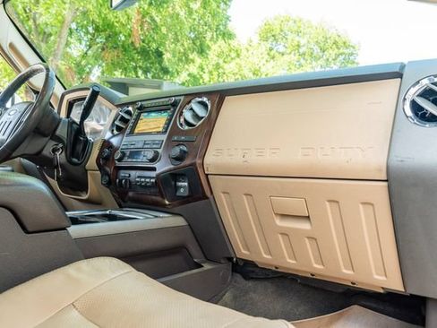 Used 2012 Ford F250 Lariat w/ Lariat Ultimate Pkg AWD/4WD image 47