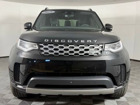 Certified 2025 Land Rover Discovery S image 12