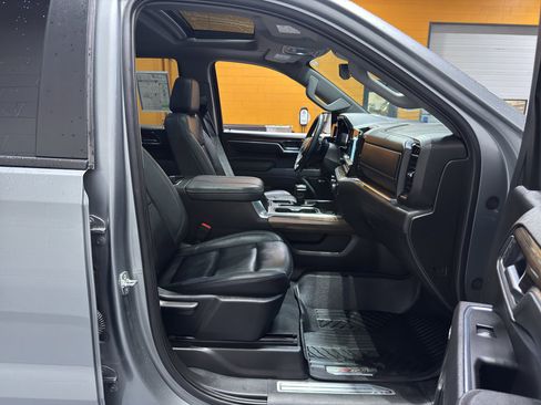 Used 2025 Chevrolet Silverado 1500 RST w/ Convenience Package II AWD/4WD image 21