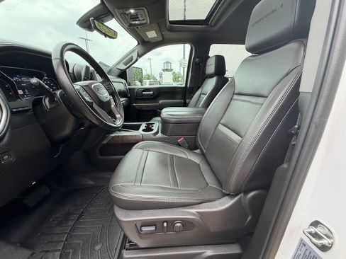 Used 2023 GMC Sierra 3500 Denali w/ Denali Ultimate Package AWD/4WD image 18
