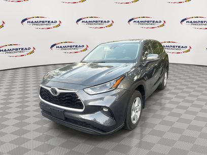 Used 2021 Toyota Highlander LE