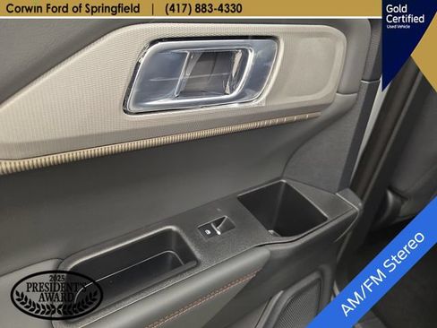 Used 2026 Ford Explorer Active AWD/4WD image 21