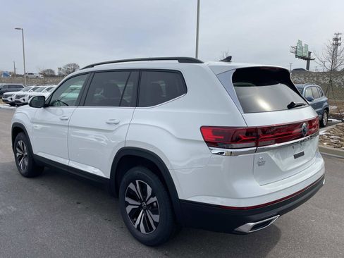 New 2026 Volkswagen Atlas SE FWD image 5