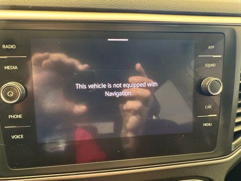 Used 2021 Volkswagen Atlas SE image 40