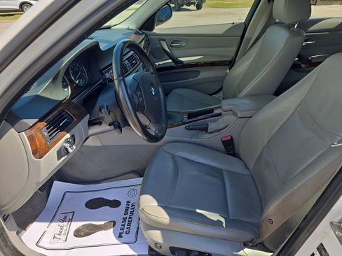 Used 2009 BMW 328i xDrive Sedan image 12