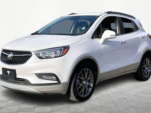 Used 2019 Buick Encore Sport Touring image 3
