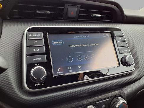 Certified 2025 Nissan Kicks Play S image 5