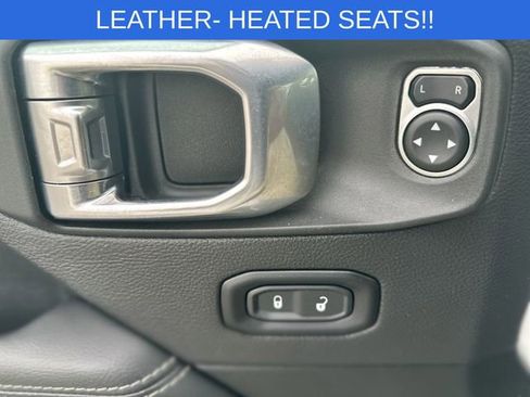 Used 2022 Jeep Wrangler Unlimited Sahara w/ Cold Weather Group image 14