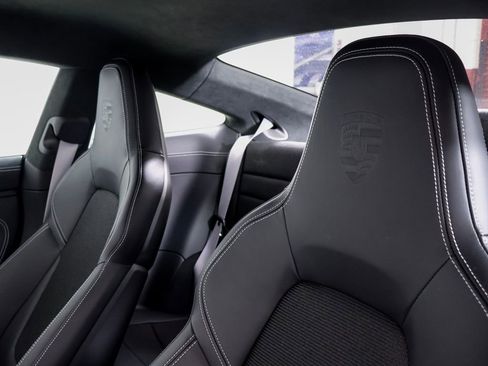 Certified 2026 Porsche 911 GT3 RWD image 18