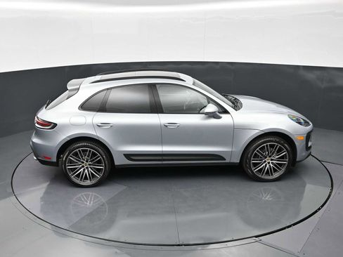 New 2026 Porsche Macan AWD/4WD image 34