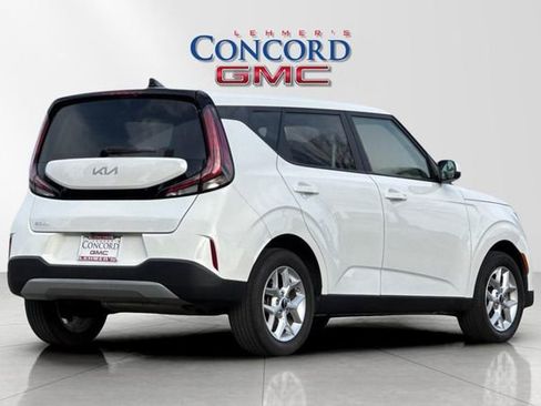 Used 2024 Kia Soul LX w/ Option Group 015 image 4