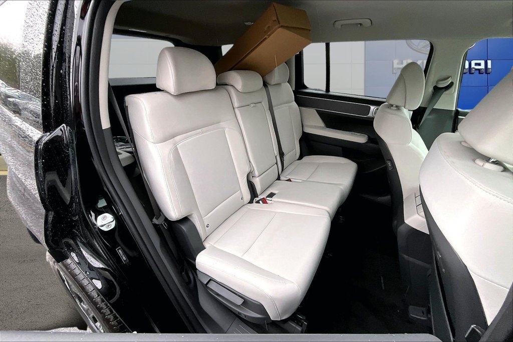 Certified 2026 Hyundai Santa Fe SE AWD/4WD image 11