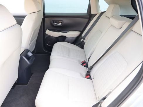 Certified 2024 Honda HR-V LX image 12