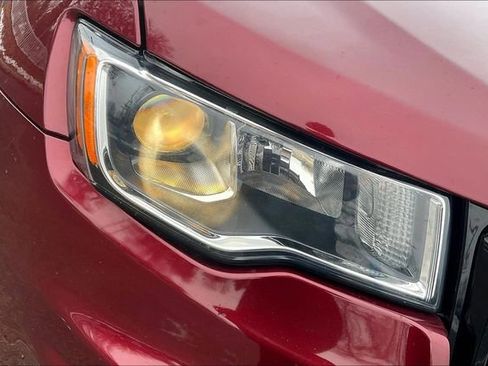 Used 2019 Jeep Grand Cherokee Limited image 28