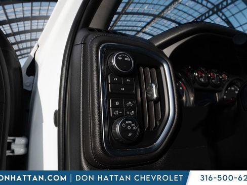 Used 2020 Chevrolet Silverado 2500 LT w/ Convenience Package image 15