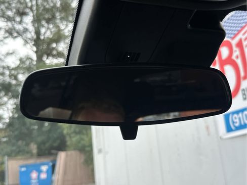 Certified 2025 Chevrolet Trax RS w/ Driver Confidence Package image 38