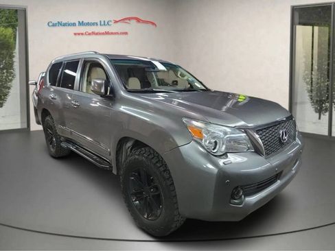 Used 2013 Lexus GX 460 Premium image 3