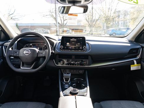 New 2026 Nissan Rogue SV AWD/4WD image 10