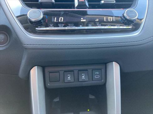 Certified 2024 Toyota Corolla Cross XLE w/ Convenience Package FWD image 28