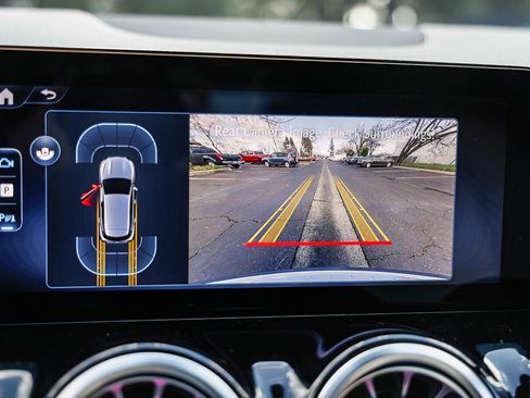 Certified 2025 Mercedes-Benz GLA 250 image 23