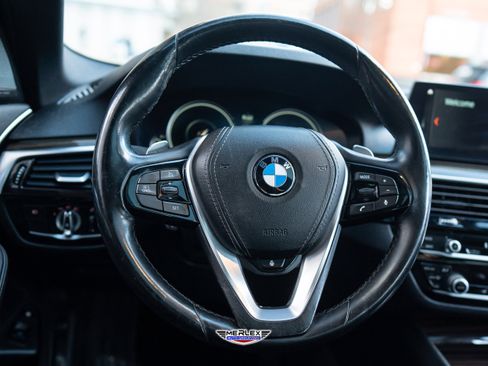 Used 2018 BMW 530e w/ Premium Package 2 RWD image 22