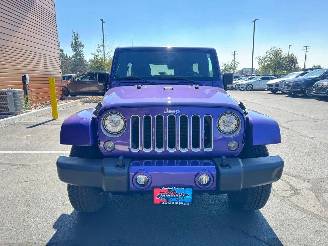 Used 2018 Jeep Wrangler Unlimited Sahara w/ Dual Top Group AWD/4WD image 8