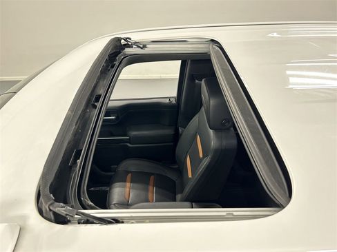 Used 2021 GMC Sierra 1500 AT4 w/ AT4 Premium Package image 19