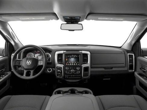 Used 2017 RAM 1500 Big Horn AWD/4WD image 8
