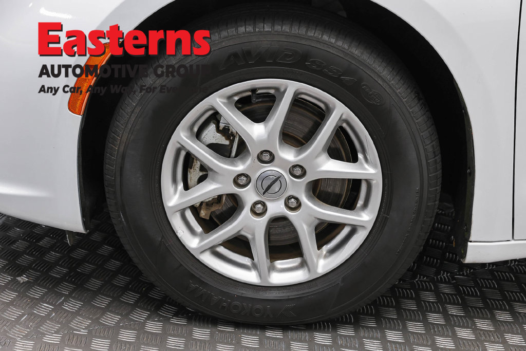 Used 2023 Chrysler Pacifica Touring-L FWD image 35
