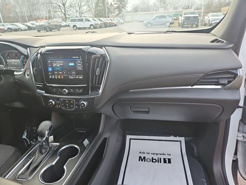 Used 2023 Chevrolet Traverse LT FWD image 29