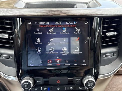 Used 2019 RAM 1500 Laramie AWD/4WD image 27
