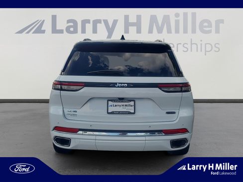 Used 2022 Jeep Grand Cherokee Overland AWD/4WD image 4
