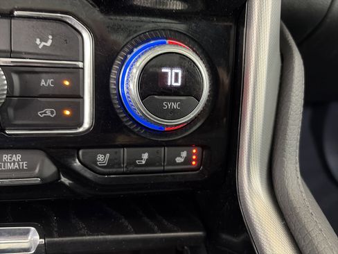 Used 2022 GMC Yukon Denali AWD/4WD image 28