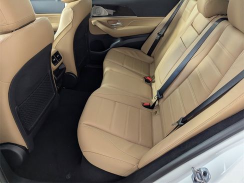 New 2026 Mercedes-Benz GLE 450 4MATIC image 11