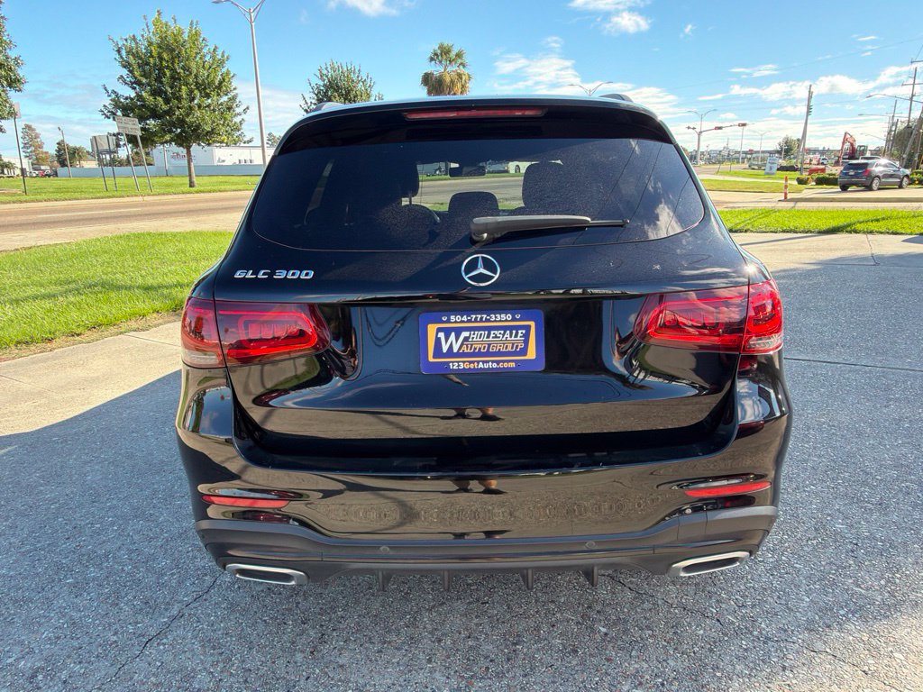 Used 2021 Mercedes-Benz GLC 300 image 5