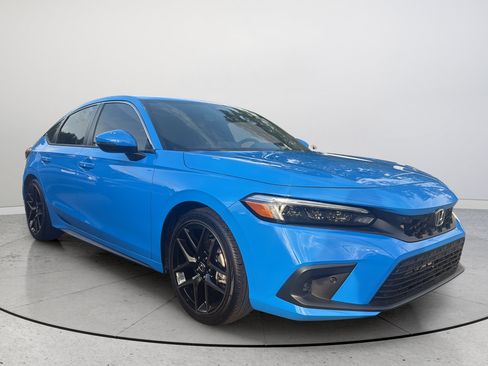 Used 2022 Honda Civic Sport Touring image 1