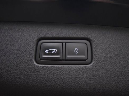 Used 2023 Genesis GV70 3.5T Sport w/ Sport Prestige Package AWD/4WD image 40