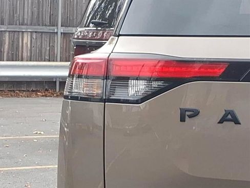 Used 2023 Nissan Pathfinder Rock Creek image 10