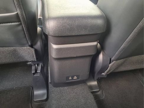 Used 2025 Mitsubishi Outlander Sport SE AWD/4WD image 14