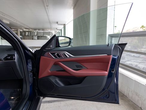 Used 2023 BMW i4 eDrive35 RWD image 26