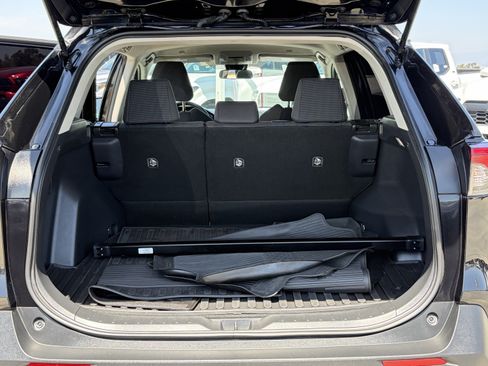 Certified 2024 Toyota RAV4 LE FWD image 21