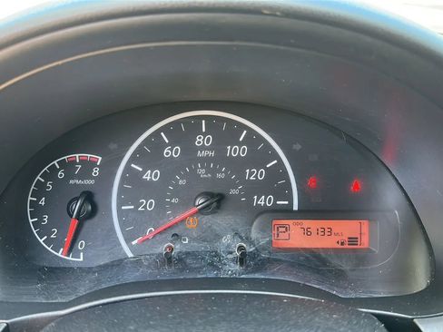 Used 2017 Nissan Versa S Plus image 35