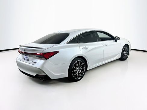 Used 2019 Toyota Avalon Touring w/ All Weather Liner Package FWD image 5
